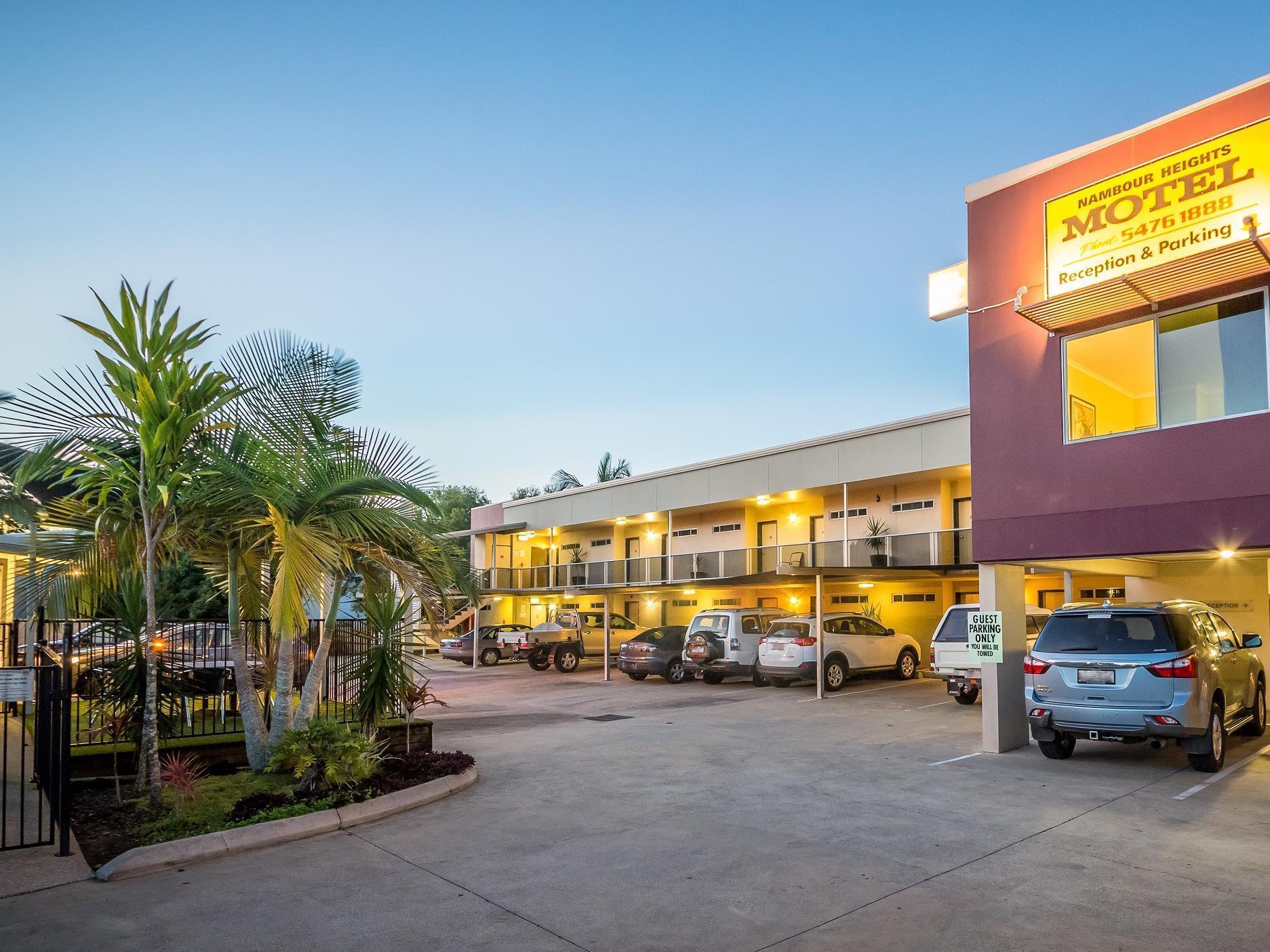 Nambour Heights Motel Екстер'єр фото